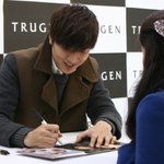 국빈급대우 이민호,남다른 매너,착한매너이민호팬사인회직찍