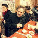 한국에 온 <b>팀버튼</b> 감독, 막걸리랑 빈대떡에 반함요ㅋㅋ
