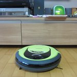 맞벌이 부부, <b>바닥청소</b> 문제만큼은 해결했어요~