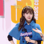 <b>서현</b> 얼굴 왜이러냐