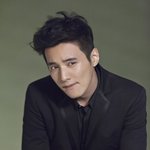 안 보던 사이에 더 멋있어진 원빈 최근 촬영장 직찍 (희귀본)