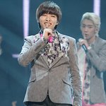 <b>눈웃음</b>이 매력적인 남자아이돌