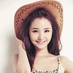 완전 쏙 빼닮은 '헬로비너스' 유아라 vs '달샤벳' <b>우희</b>