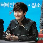 <b>변백현</b> 레전드 직찍