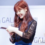 보는 사람 기분도 좋아지는 아이유 최근 웃는 얼굴