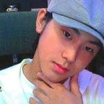 남자 아이돌 <b>리더</b>들 데뷔전 셀카
