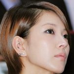 연예인들의 <b>다양</b>한 피어싱 패션 모음