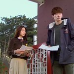 이종석 <b>야상</b>&amp;운동화 깨알 깔맞춤으로 귀요미 인증