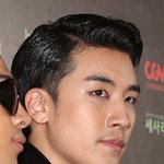 눈빛으로 팬 <b>조련</b>하는 남자아이돌