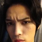 <b>인상</b>써도 마냥 귀염돋는 아이돌