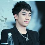 빂들아 노낸 지금 뭐하냐 오늘 크리스<b>마슨</b>데ㅇㅅㅇ