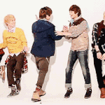 <b>귀욤</b>귀욤돋는 샤이니.gif