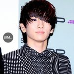 걸그룹 뺨치는 <b>남자</b> 아이돌 <b>눈</b>화장