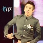 귀여운 애교 뱃살 인증한 아이돌