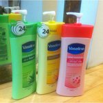 고보습 바디로션으로 적합한거! 히히 바세린꺼 바디로션 선물받았어요...