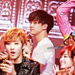 외모에 비해 저평가 받고 있는거 같은 아이돌1