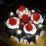 졸업식때 만들어본 13女의 <b>케익</b>솜씨