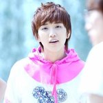 난해하고 안타까운 <b>b1a4</b> 의상