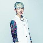 2012년, <b>솔로</b> <b>음반</b>도 흥한 아이돌
