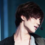 <b>목젖</b>은 이정도되야지