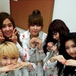 <b>세배</b>하는 포미닛