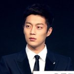 남자 아이돌 <b>흑발</b> 甲 멤버들