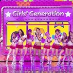 학다리 군무로 눈길 사로잡은 소녀시대 컴백무대
