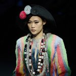 아르마니 협찬받은 <b>k</b><b>팝</b>스타 보아 '같은옷 다른느낌'
