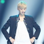 <b>틴탑</b>이다못생긴건아니지