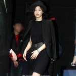 <b>전지현</b> 중절모 씀....