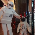 넌 누구냐?! 사람이 아니므니다~ 로바트 데쓰!