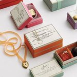 여자 선물 고민된다면? 한방에 해결하기~