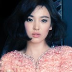 송혜교 화보 중에서 레전드 <b>탄생</b>ㄷㄷㄷㄷ
