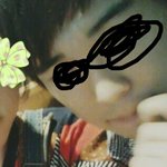 <b>귀척</b>하고사진찍은게 고민인데