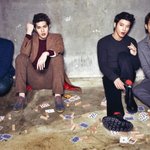 볼수록 <b>외모</b>에 구멍이 없는 그룹