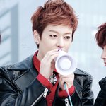 미니팬미팅 생파에 눈물흘리는 <b>정민</b>