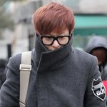 뮤직뱅크 출근길 <b>동현</b>