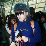 려욱 머리부터 <b>발끝</b>까지 완전 동안미남 포스 좔좔~