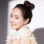 일부러 만들어도 이렇게 못 만들 것 같은 <b>유진</b> 이마