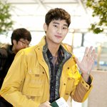 공항 패션종결자 수지! <b>제법</b> 아우라돋네욤 +_+