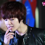 <b>옆태</b>미남인 보이프렌드 정민이