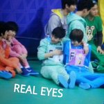 <b>니엘</b>이 옆에 누구야?