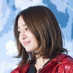 눈부신 미모로 행사장 <b>평정</b>하는 이민정