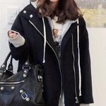 이 코트 어디에 파는지 <b>아시</b>는 부운ㅜㅜ