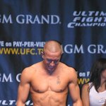 전 웰터급챔피언인데요. 한국좆<b>밥들</b>아