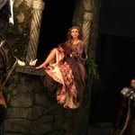 <b>라푼젤</b>이 된 테일러 스위프트