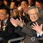 kt 이석채 회장, 10구단의 주인공으로서 야구의 열기를 더한다고...