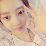 아픈 모습이 안쓰러운 아이<b>돌들</b>