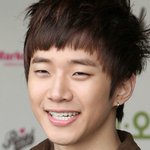 보는사람 <b>힐링</b>되는 아이돌 미소