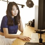 김민희 무보정! 광고 촬영장에서 원조 <b>한줌</b>허리 인증!!